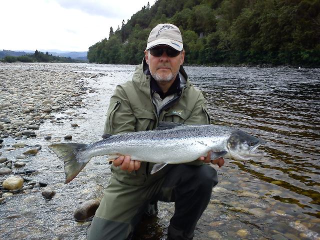 Stefan Möller med en Gaulalax 4 kg i Junctionpool