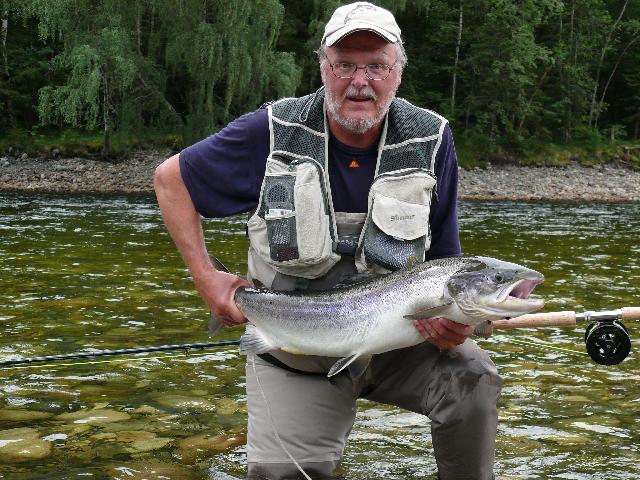 Berndt Forsberg med en fin junilax på 8,9 kg från Gaula